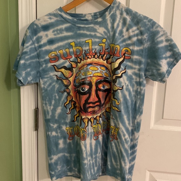 Sublime graphic tee shirt from zoomies - Picture 3 of 4